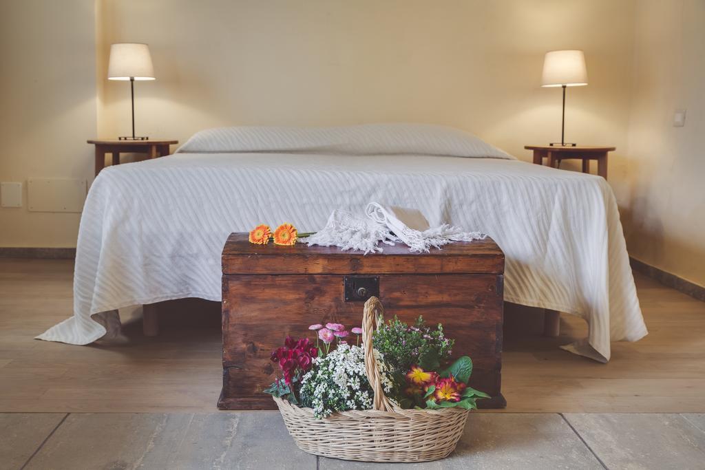 Agriturismo Le Canterie Radicondoli Екстер'єр фото